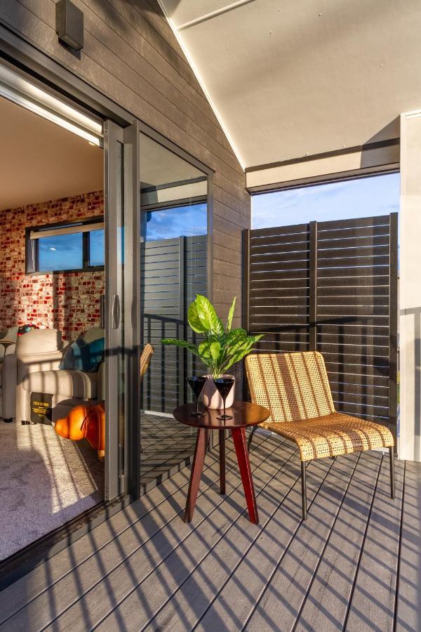 Okioki - Seaside Escape Apartamento Christchurch Exterior foto